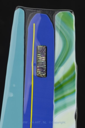 close up U-MODEL TORENS